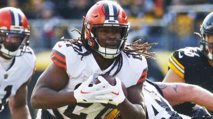 Free Agency Prediction Brings Kareem Hunt Back to Browns