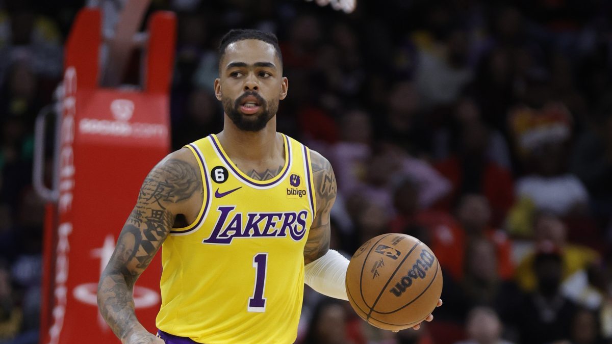 D'Angelo Russell Angers Lakers Fans With Puzzling Comments