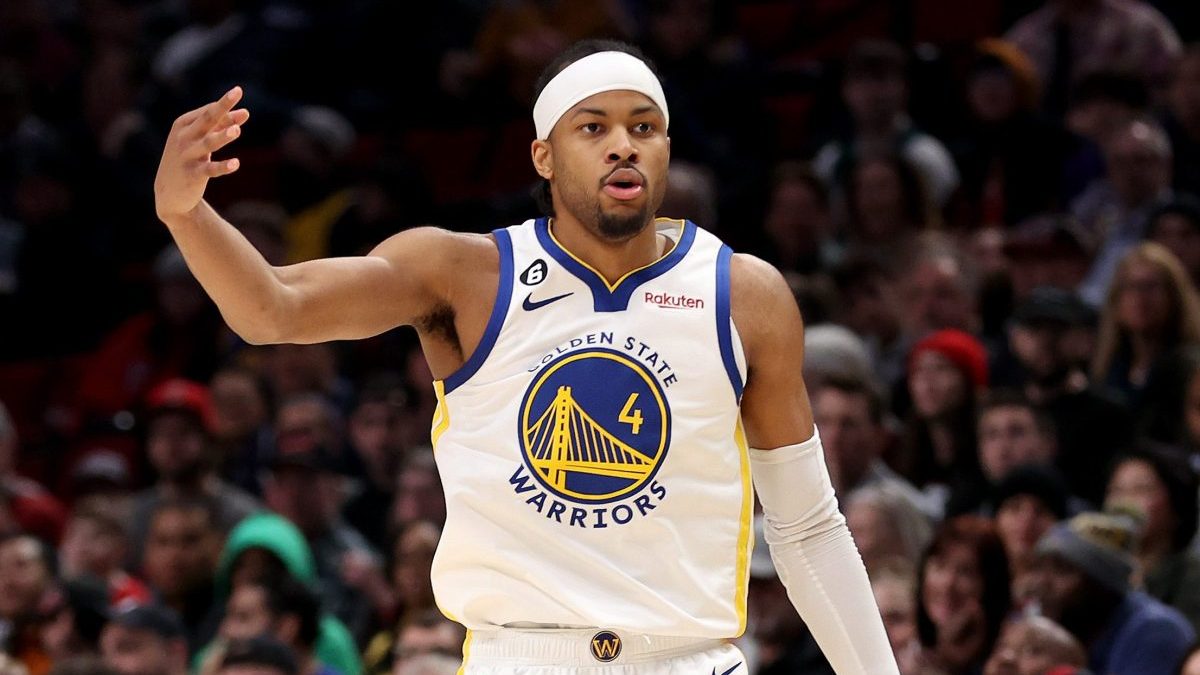 Stephen Curry Sounds Off On Moses Moody After Warriors Beat Trail Blazers