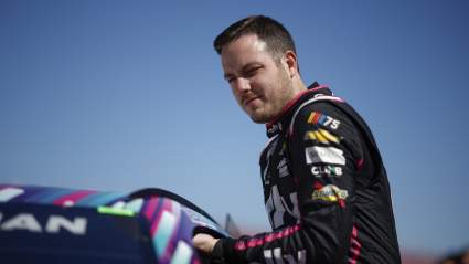 Alex Bowman to Miss 3-4 Weeks With Injury