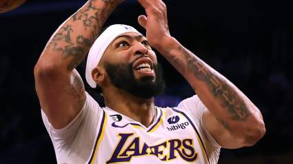 Lakers Star Anthony Davis ‘Definitely Hurting’ After Latest Injury