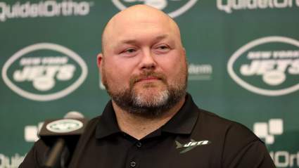 Jets Extend 6-Year Veteran Ahead of Round 2 of NFL Draft