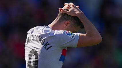 Xavi Sends Message to Lewandowski Amid Barcelona Struggles