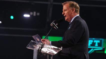 Jets Predicted to Make Big Draft Day Trades With Giants, Packers