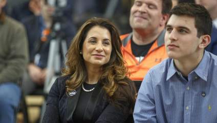 Andrea Sirakides Hurley, Dan Hurley’s Wife: 5 Fast Facts You Need to Know