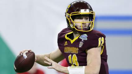 Bills Invite 6-Foot-5 XFL Quarterback for Camp Tryout: Report