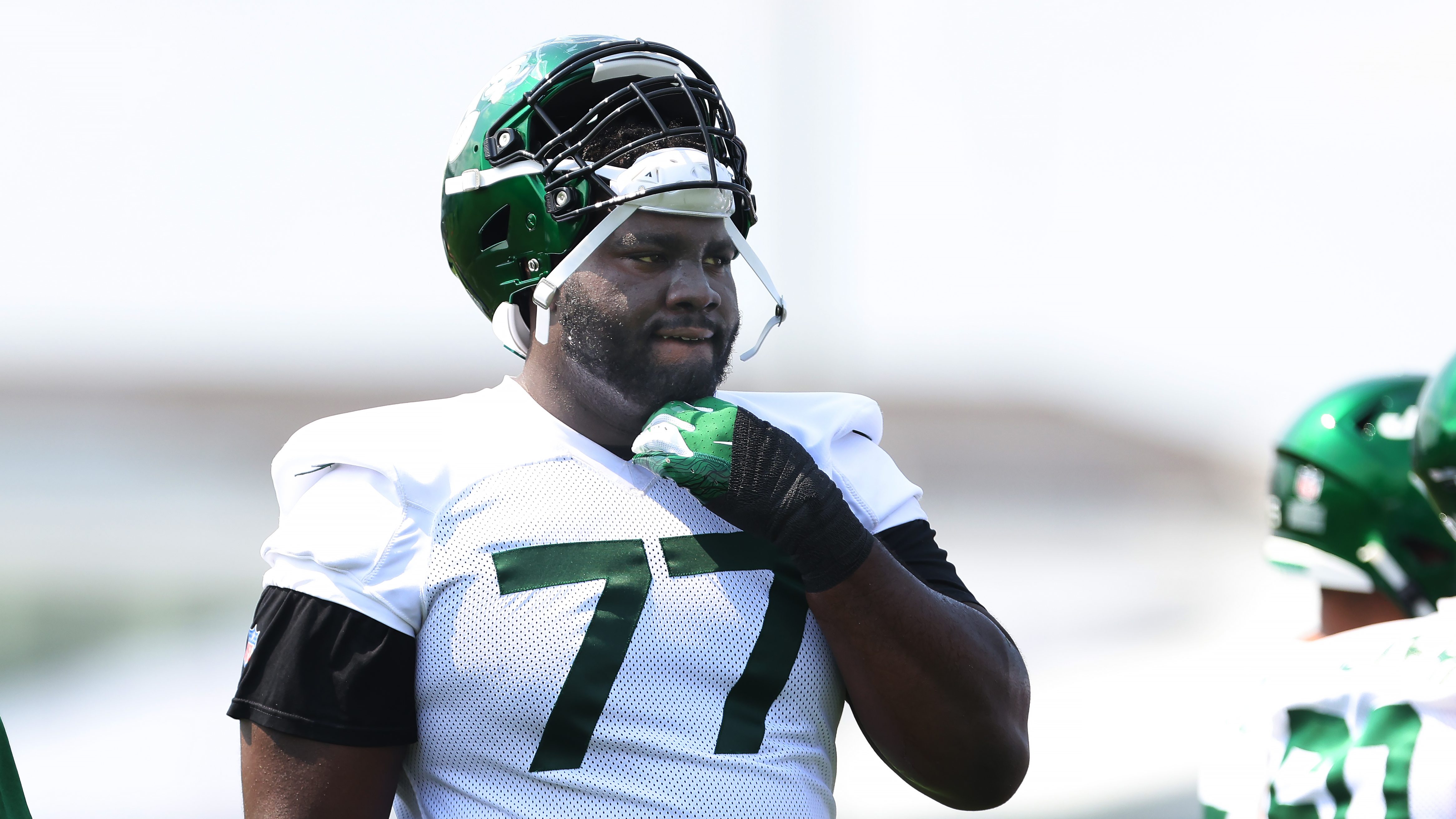 Jets decline to pick up fifth-year option on OT Mekhi Becton for