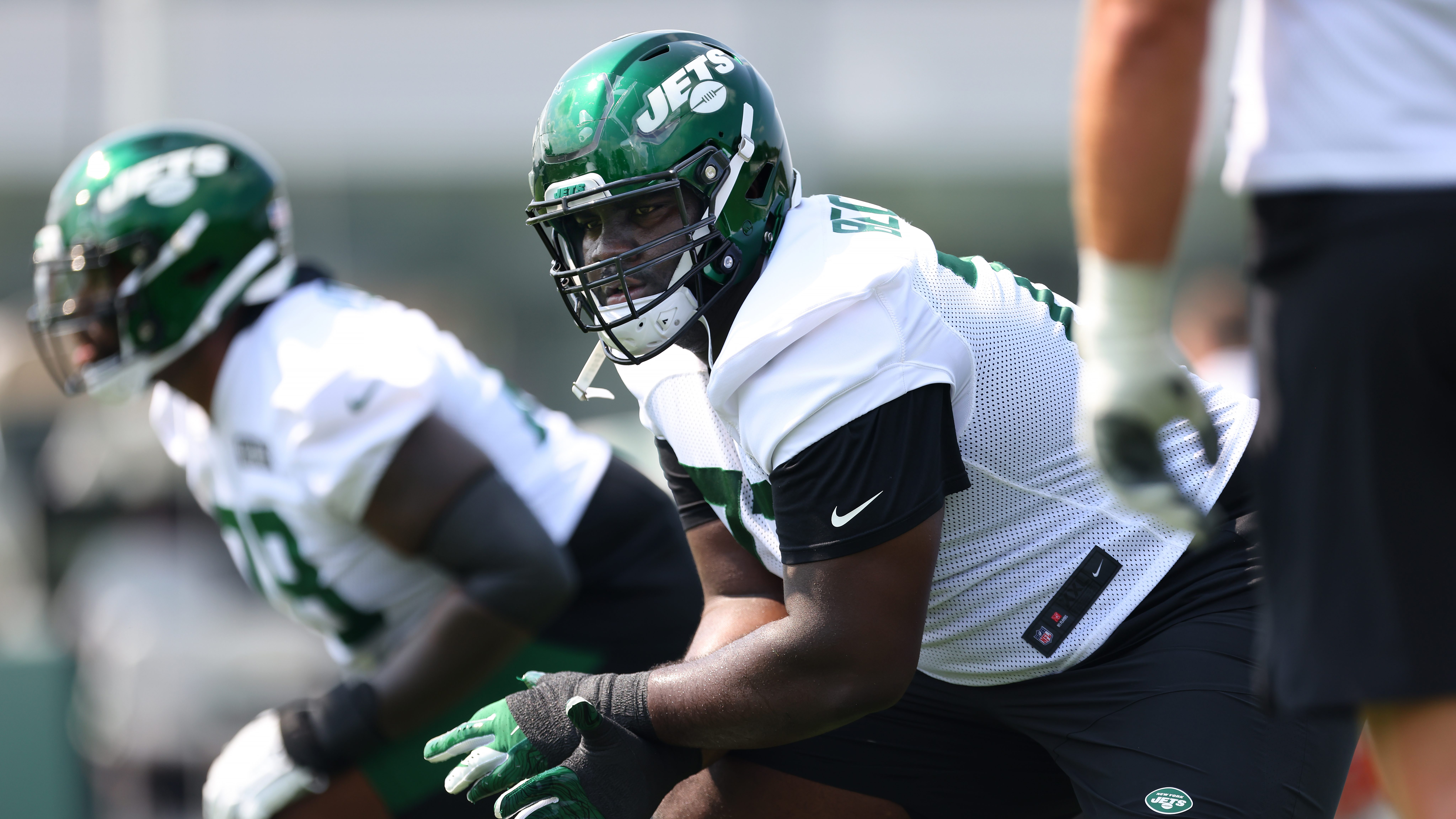 What Did Jets OL Mekhi Becton, Alijah Vera-Tucker Say After Their First  Game at New O-Line Positions?