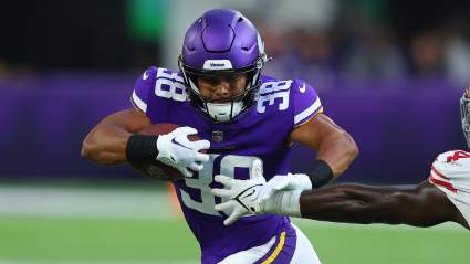Seahawks Complete Roster After Signing Former Vikings RB