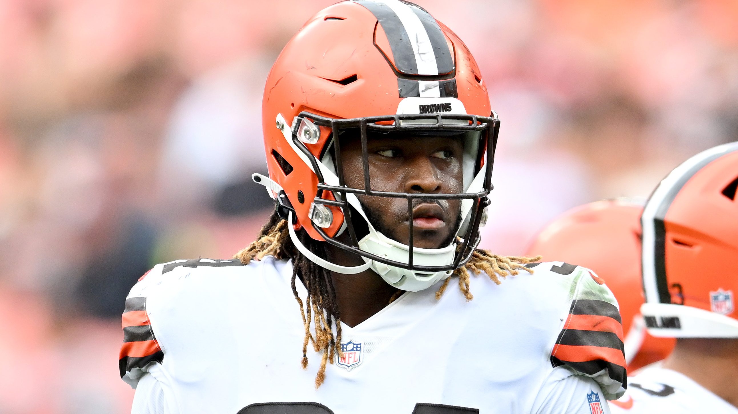 Browns defensive end Alex Wright is learning everything he can