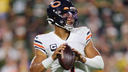 Bears Dispute Skeptical Take About QB Justin Fields: Report