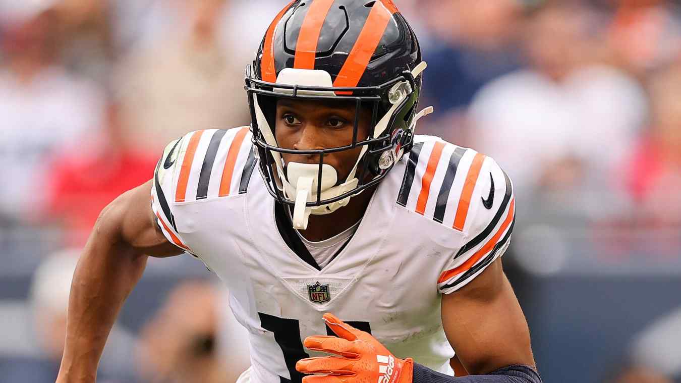 Bears Reveal Injury Status & Timeline for WR Darnell Mooney