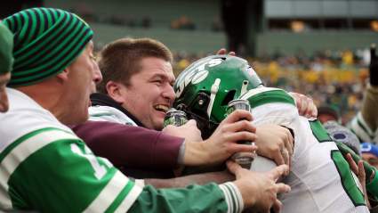 Jets Sign 20-Year-Old ‘Home Run Threat’ to Multiyear Deal