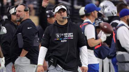Raiders Told to Bench 2-Time Pro Bowler in Favor of Exciting Rookie