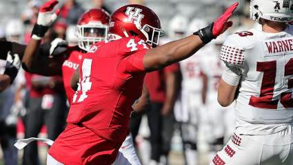 Bears Add Highly Rated Rookie DE, Cut 3 More After Minicamp