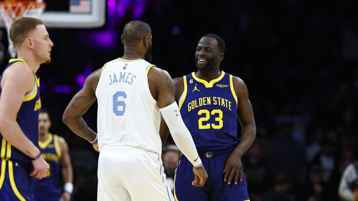 Draymond green deals lebron james