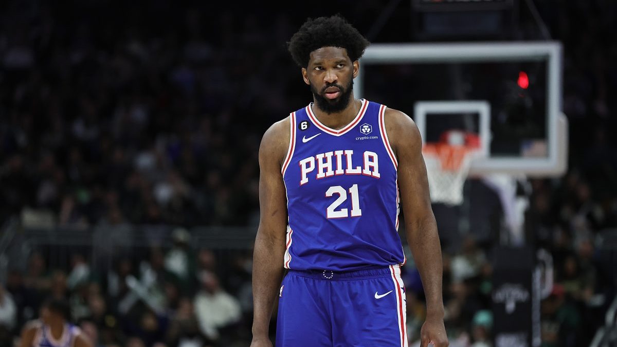 New Details Emerge on Severity of Joel Embiid's Injured Knee, Playing ...