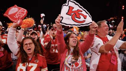 Fans Erupt Over New Chiefs Veteran’s Contract: ‘Seems Like a Bargain’