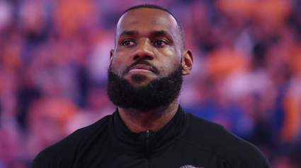 Lakers Star LeBron James Issues Warning to Veteran Teammate