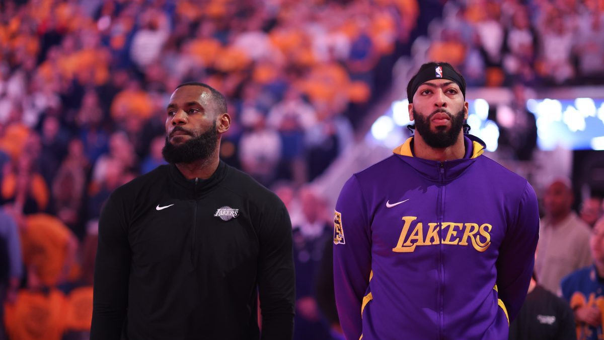 Lakers' LeBron James Sends Message On Anthony Davis' Scary Game 5 Injury