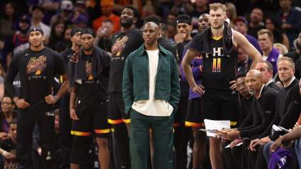 Suns Receive Critical Injury Update on Chris Paul: Report