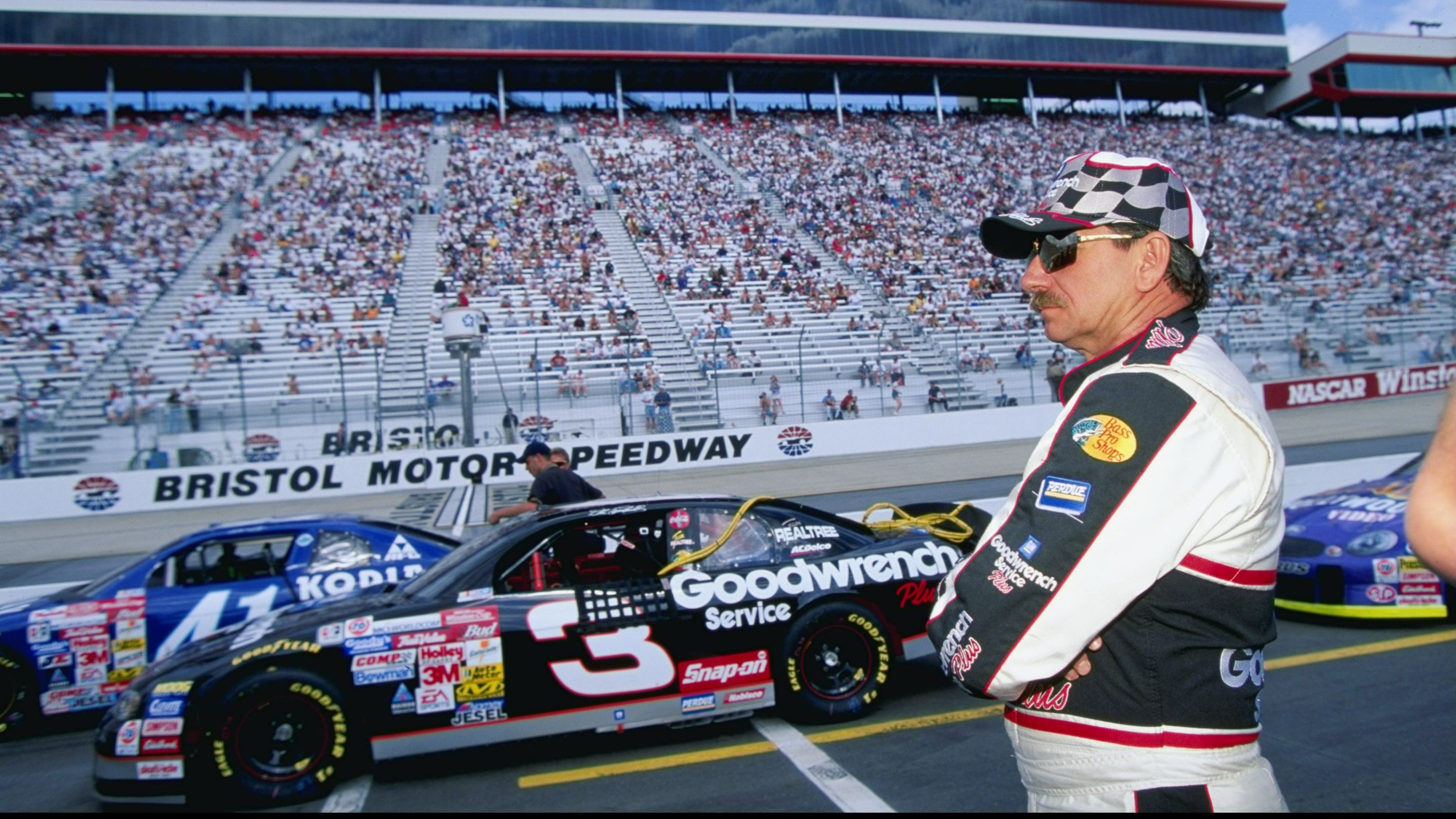 Dale Earnhardt's Relevance Continues 25 Years Later - HEAVY