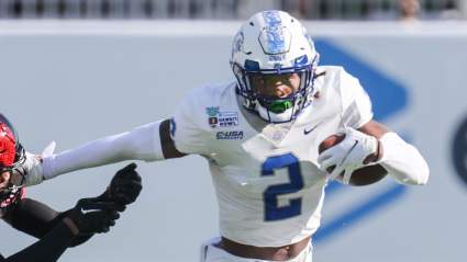 Jets Fans React to Curious Signing: ‘Standing Room Only’