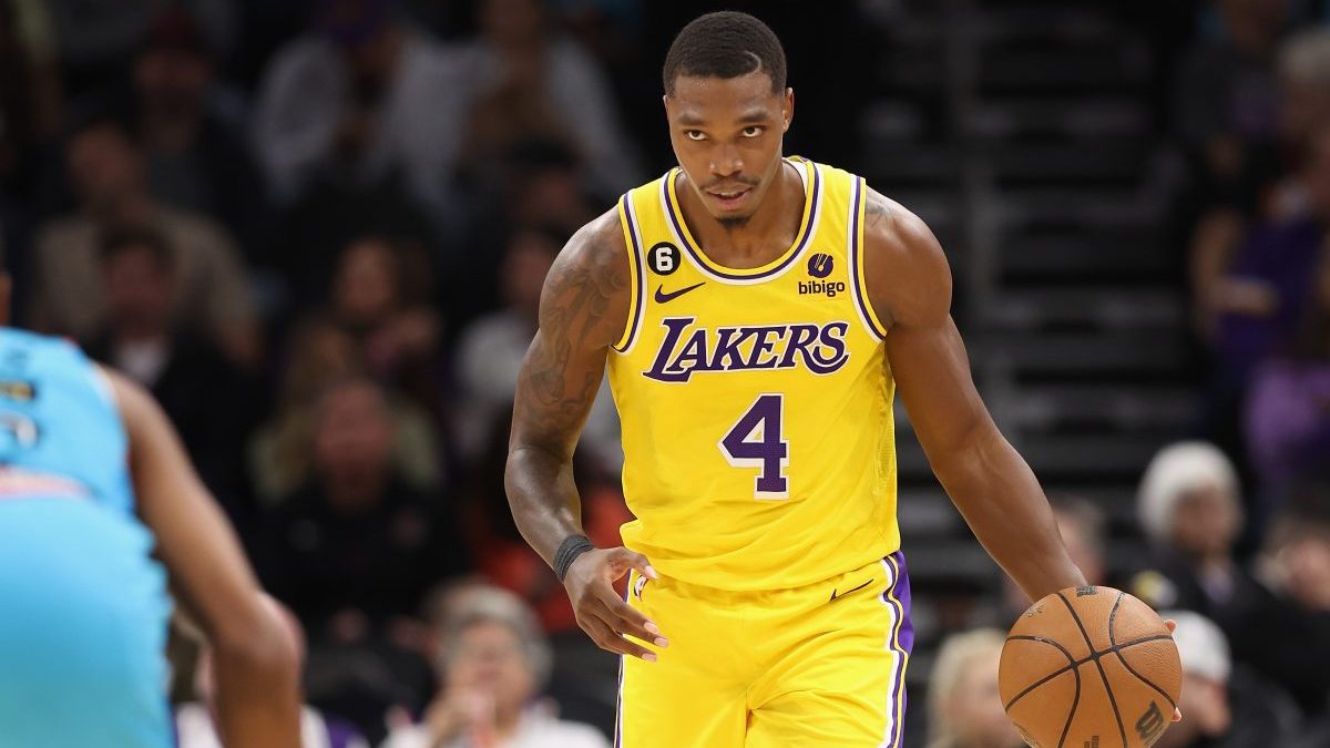 Recently Waived Laker Floated as Celtics Free Agent Target