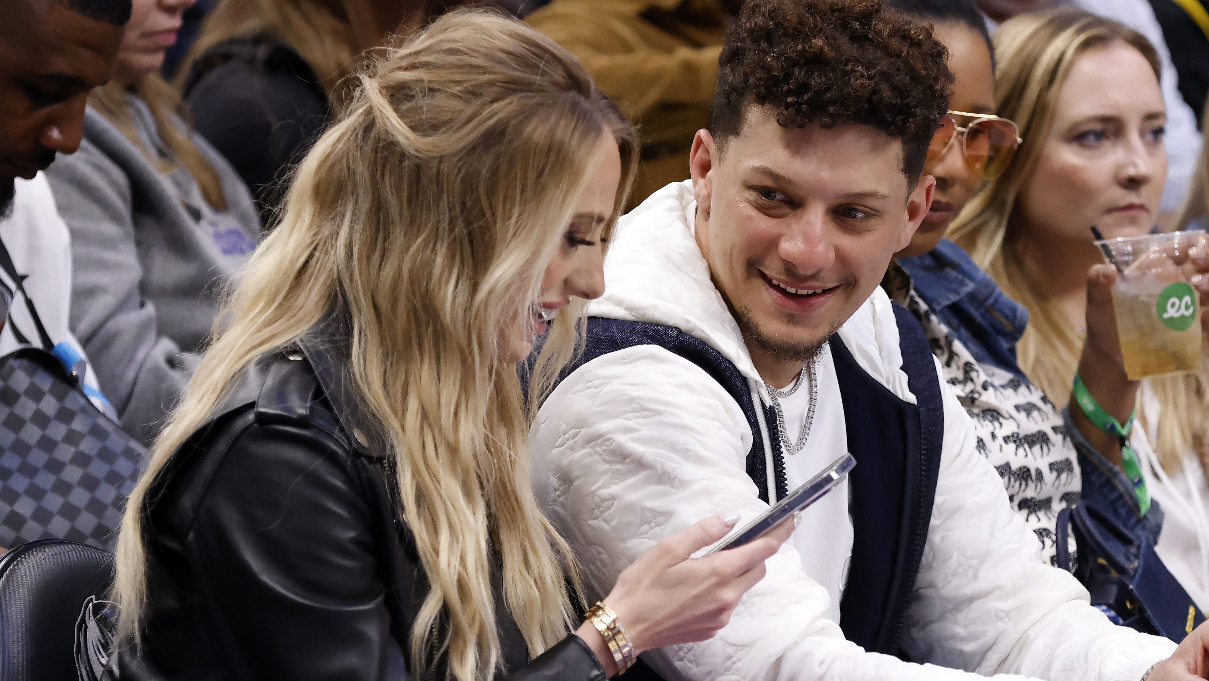 Patrick Mahomes celebrates his wife Brittany on Mother's Day with