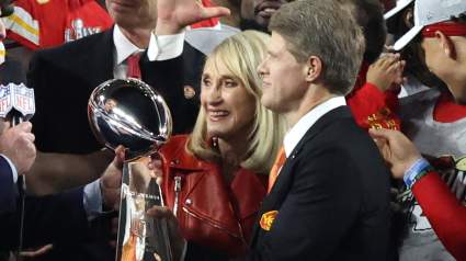 Chiefs Insider Suggests Endearing Way to Honor Norma Hunt After Death
