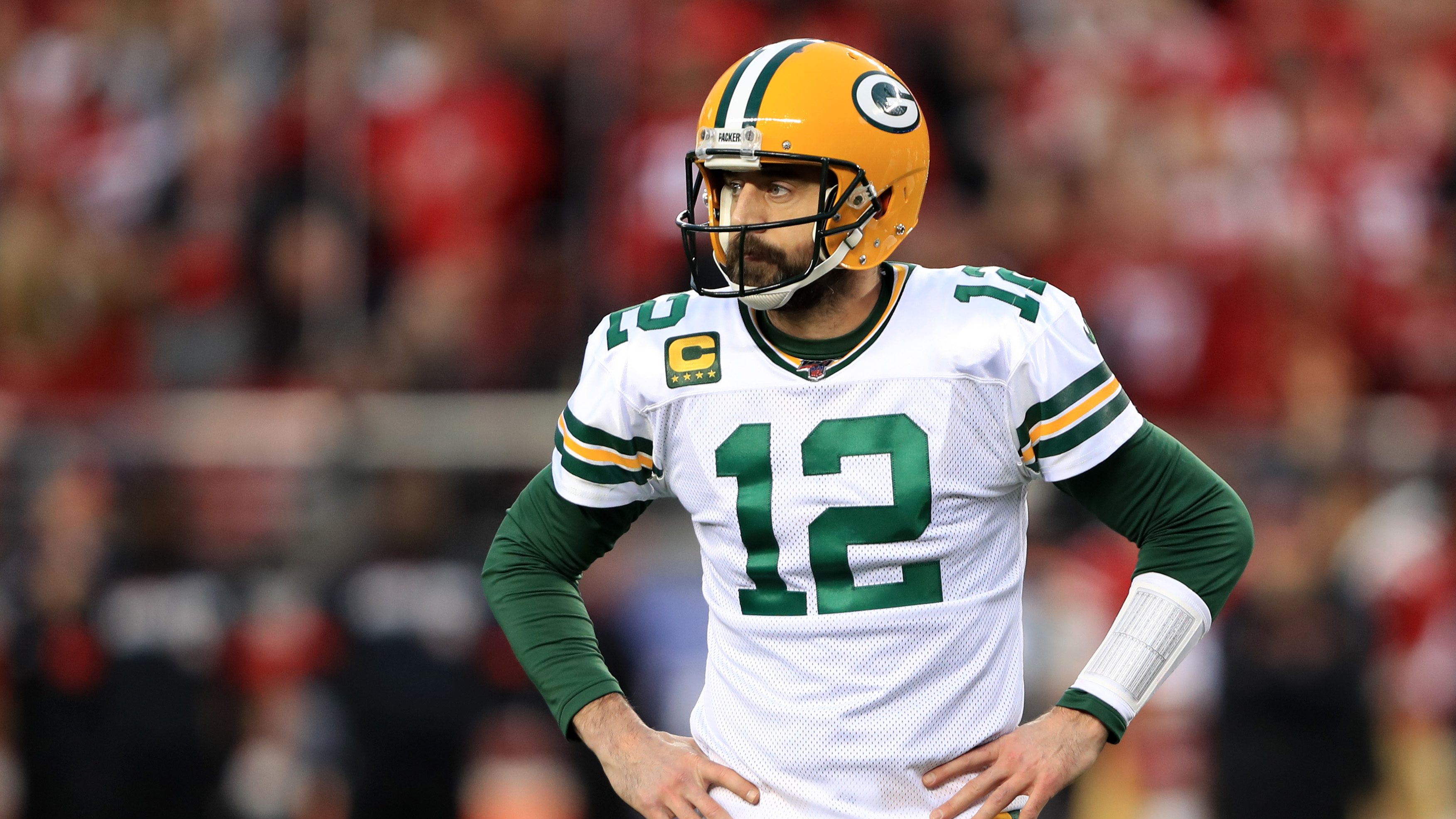 Aaron Rodgers welcomes Packers rookie Sean Clifford to NFL with gift