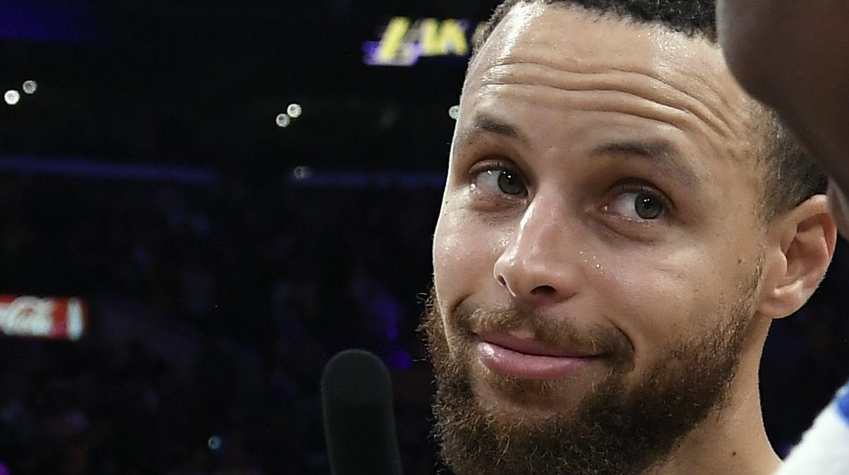 NBA Legend Rips Warriors Superstar Stephen Curry