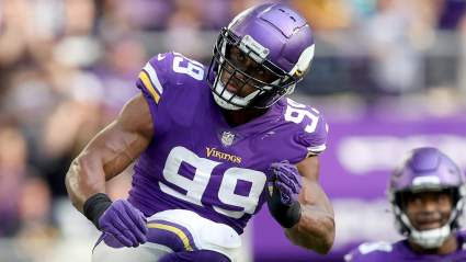 Trade Pitch Swaps Vikings’ Danielle Hunter for Franchise QB