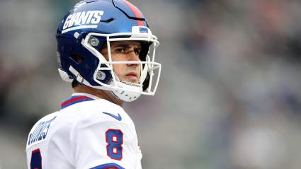 Country Music Star Trolls Giants QB Daniel Jones Onstage [WATCH]