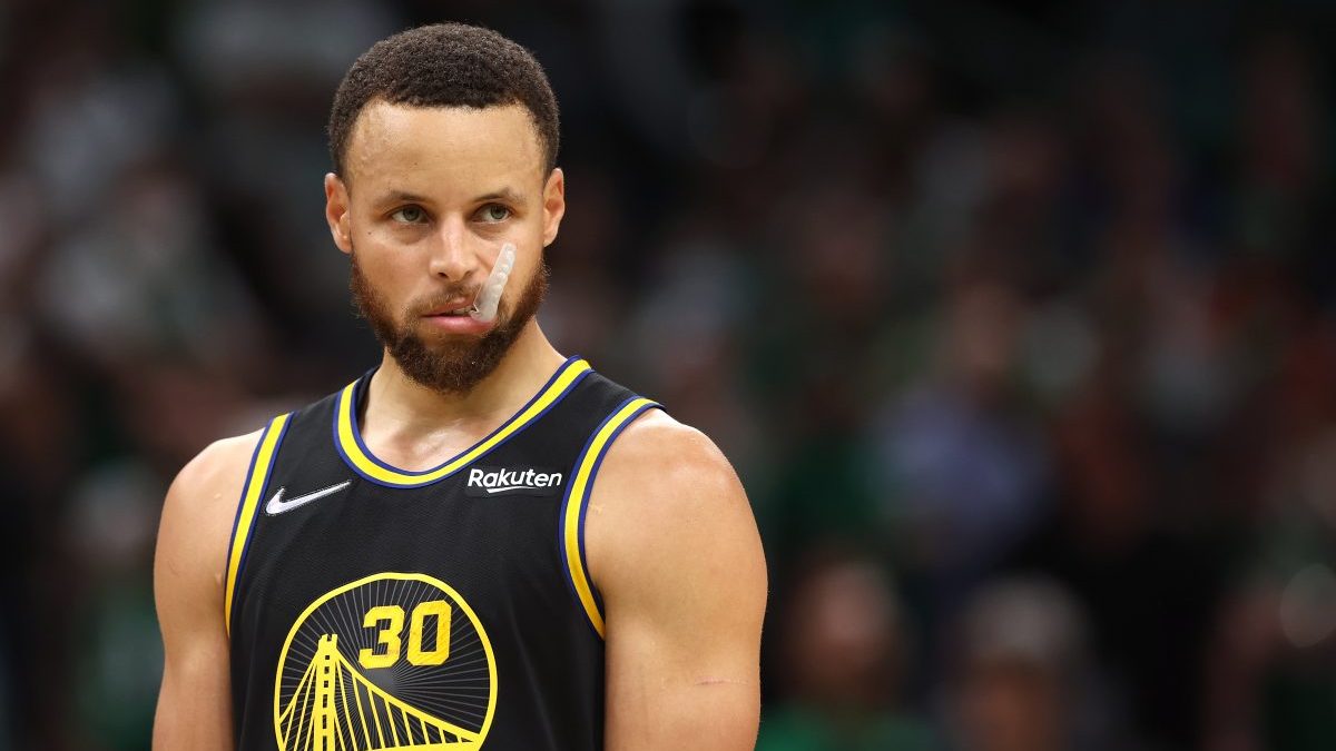 In-form Curry wants teams to bring their best against improving Warriors