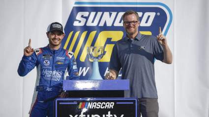 Kyle Larson Joins Forces With JR Motorsports for Mid-Week Event