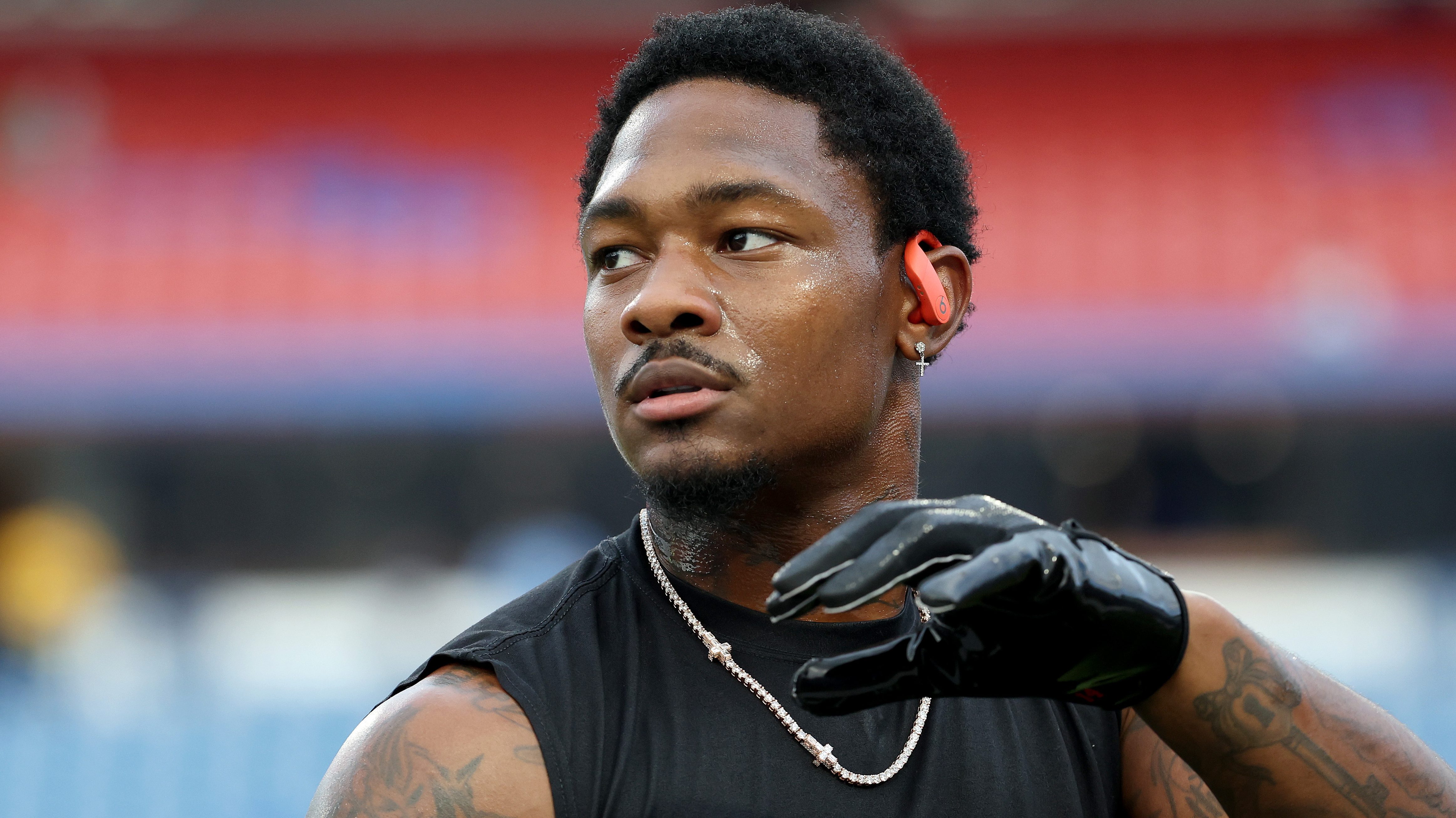 Bills' superstar receiver Stefon Diggs takes to Twitter in support