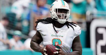 49ers Urged to Sign 3-Time Pro Bowler in Free Agency After Star’s Exit from Dolphins