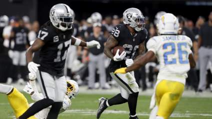 Jets Among Favorites to Land Raiders Former 1st-Round Pick