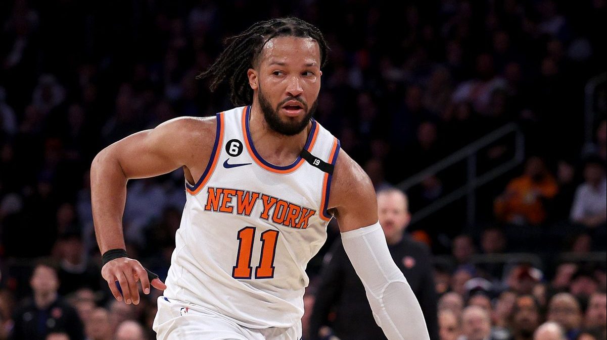 Jalen Brunson teammates of New York Knicks attend his jersey News Photo  - Getty Images