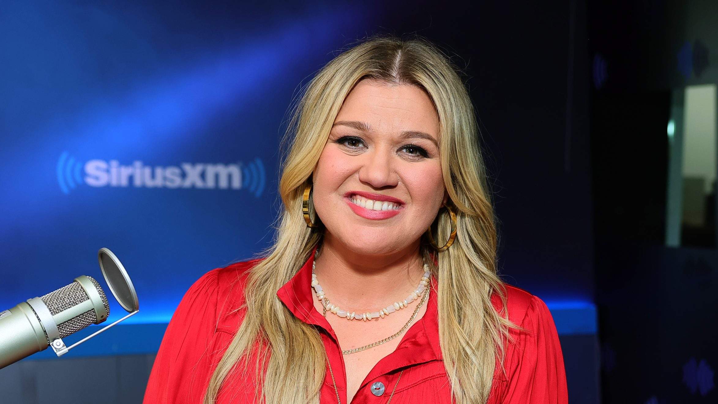 Kelly Clarkson Involved Herself in Celebrity Feud - Vimarsana News