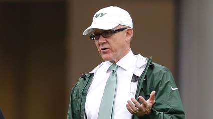 Jets Owner Openly Flirting With 52-Touchdown Free Agent