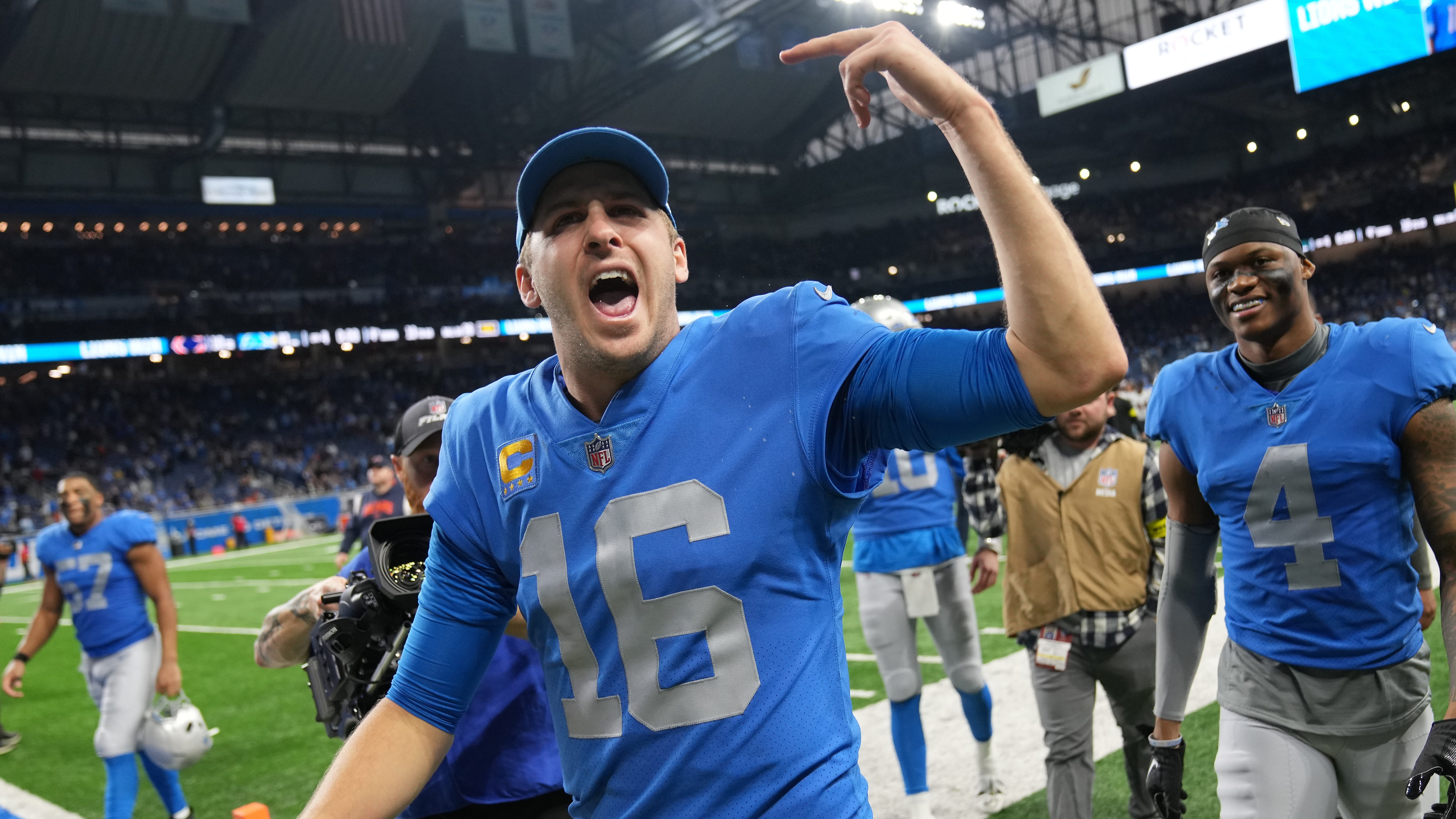 Jared Goff shines as Lions rout Jaguars