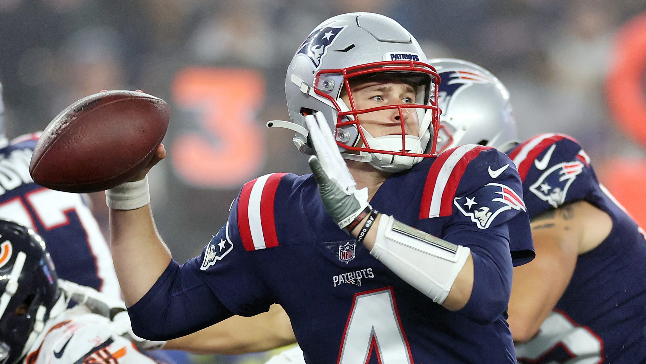 Rookie QB Bailey Zappe Starts - New England Patriots at Cleveland