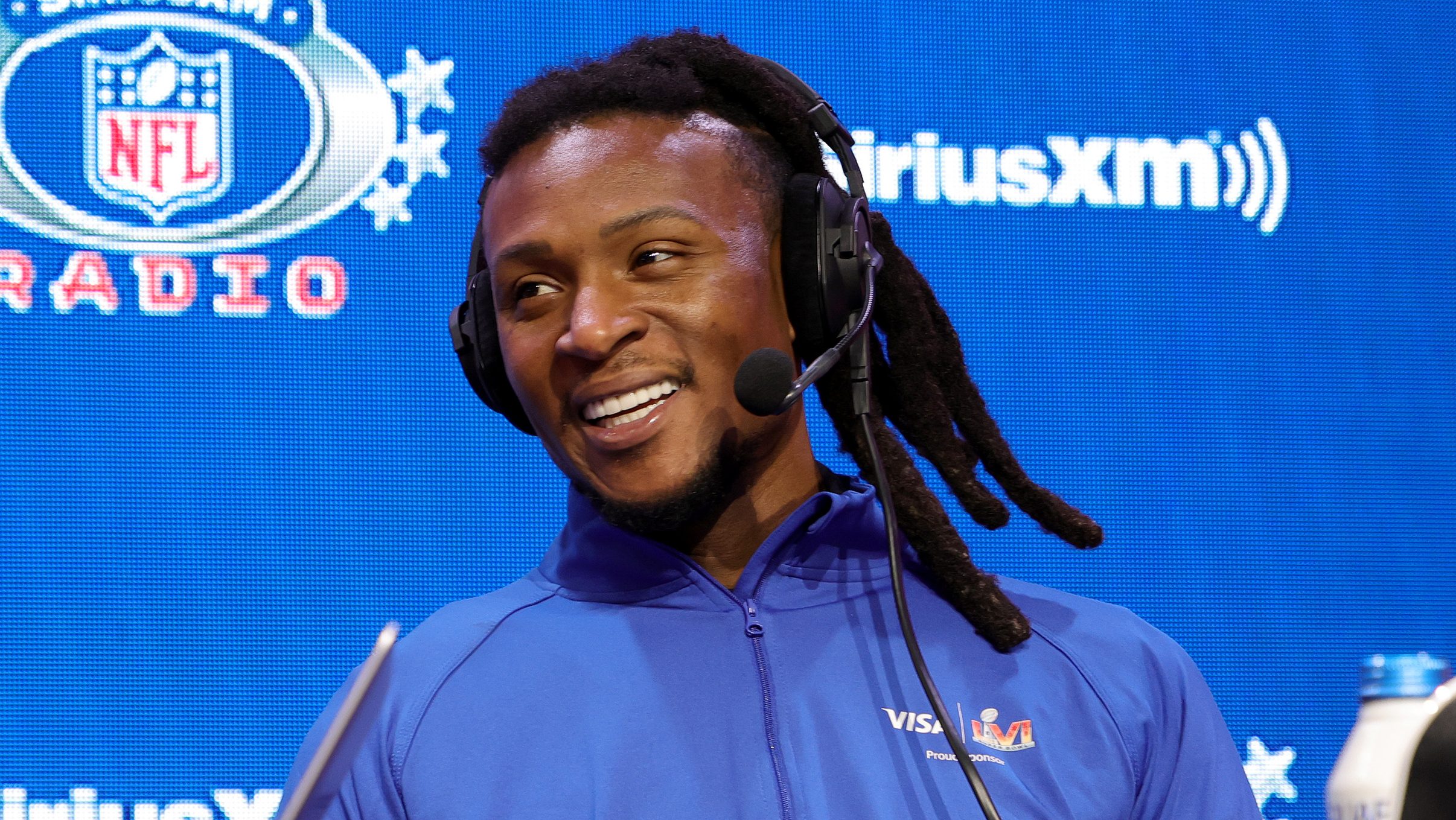 Chiefs News: Chris Jones & DeAndre Hopkins Trade Messages