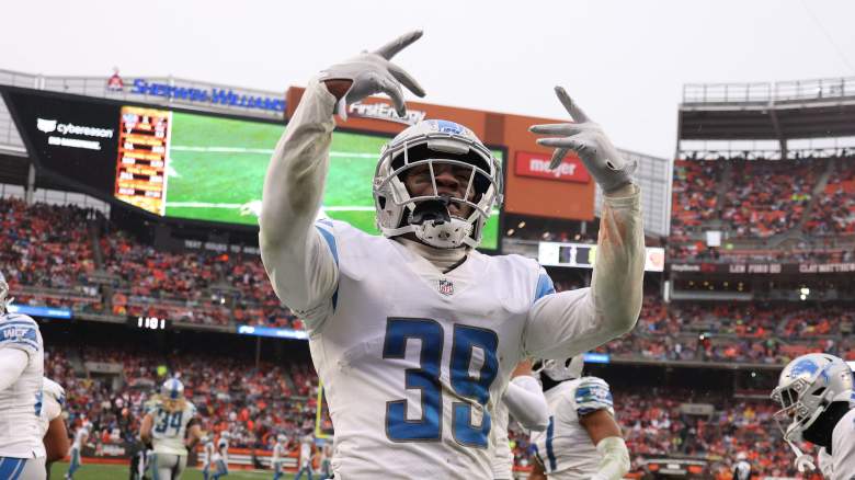 Detroit Lions cornerback Jerry Jacobs (39) pursues a play against