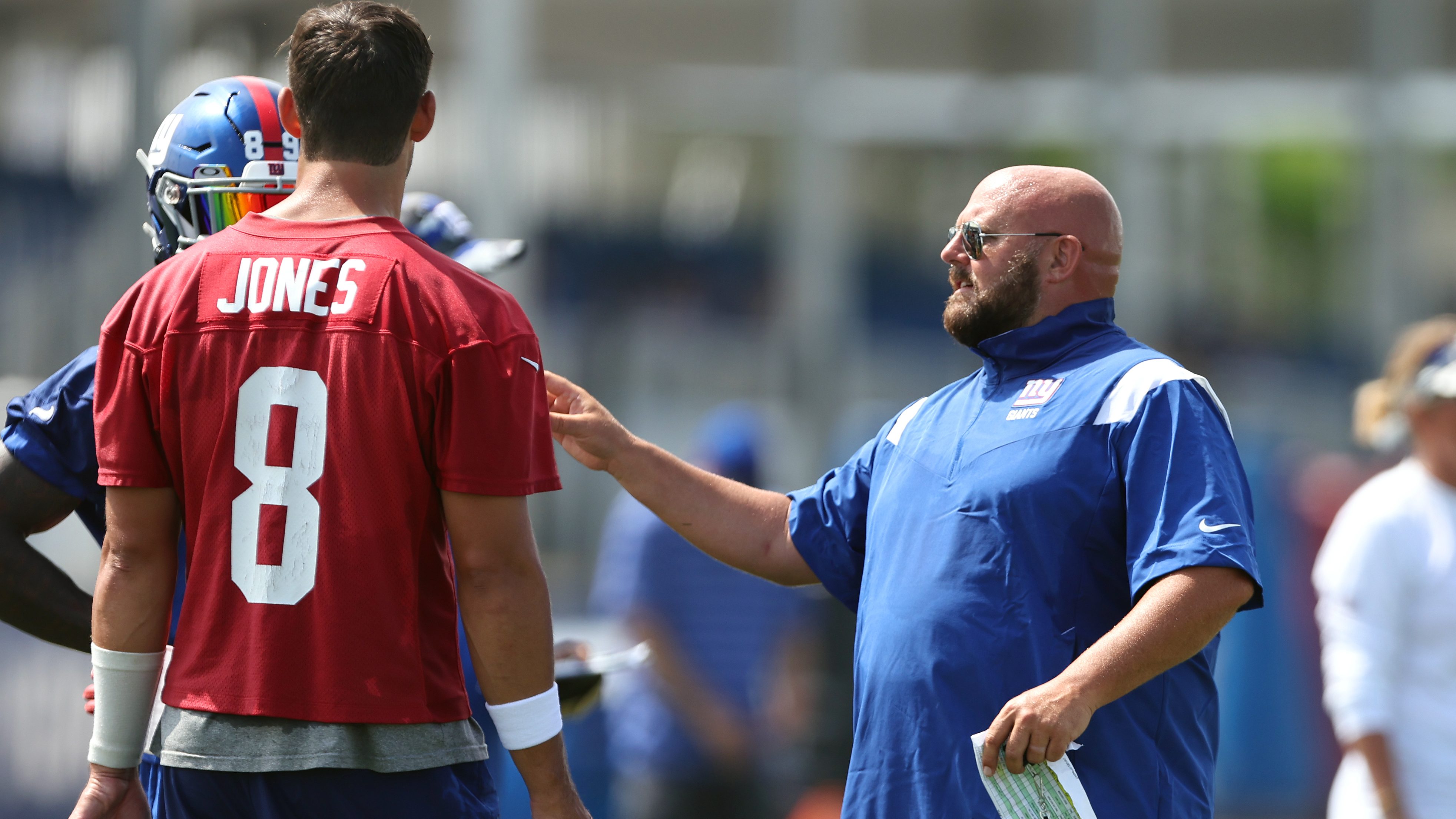 Giants' training camp: veterans Saquon Barkley and Darren Waller