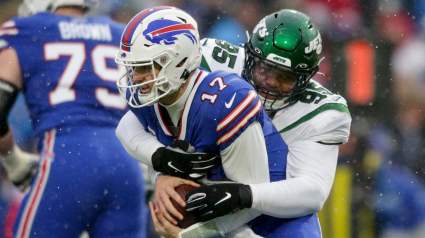 Bills OC Gives Update on Josh Allen After Injury Scare in Training Camp