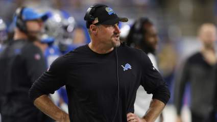 Lions Host Former Rival QB for Visit: Report