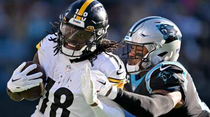 Eagles Should ‘Pounce On’ Potential Starter in Trade Scenario